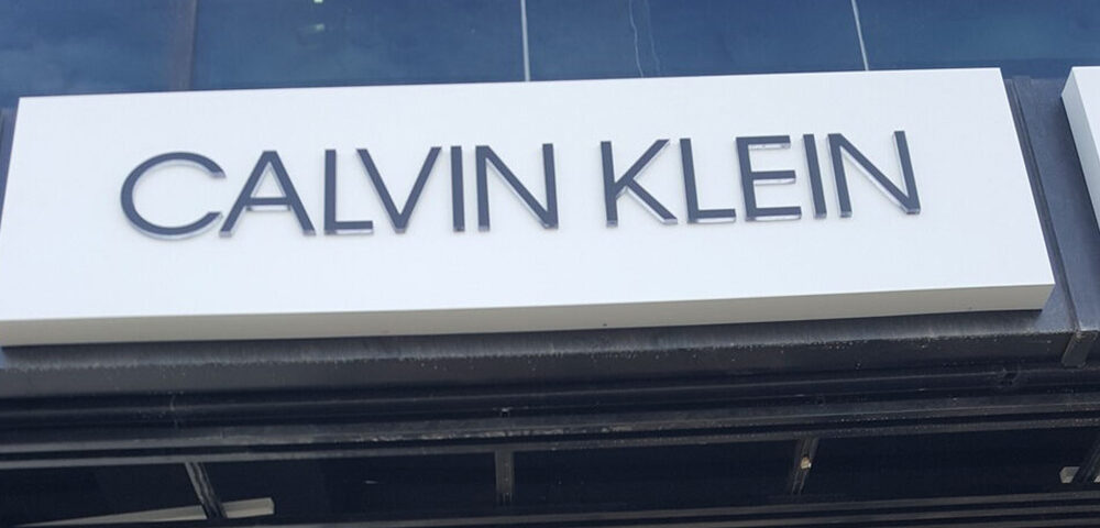 שלט אותיות CALVIN KLEIN